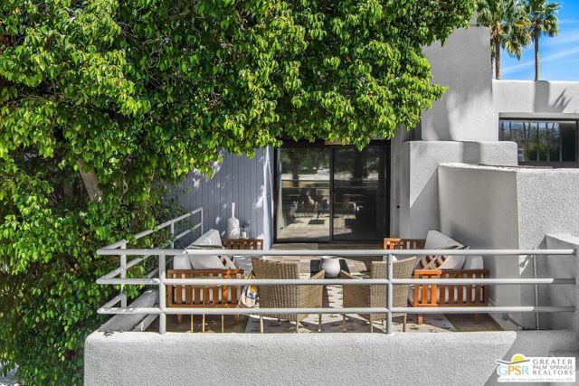 240 W Stevens Road, Palm Springs, CA 92262