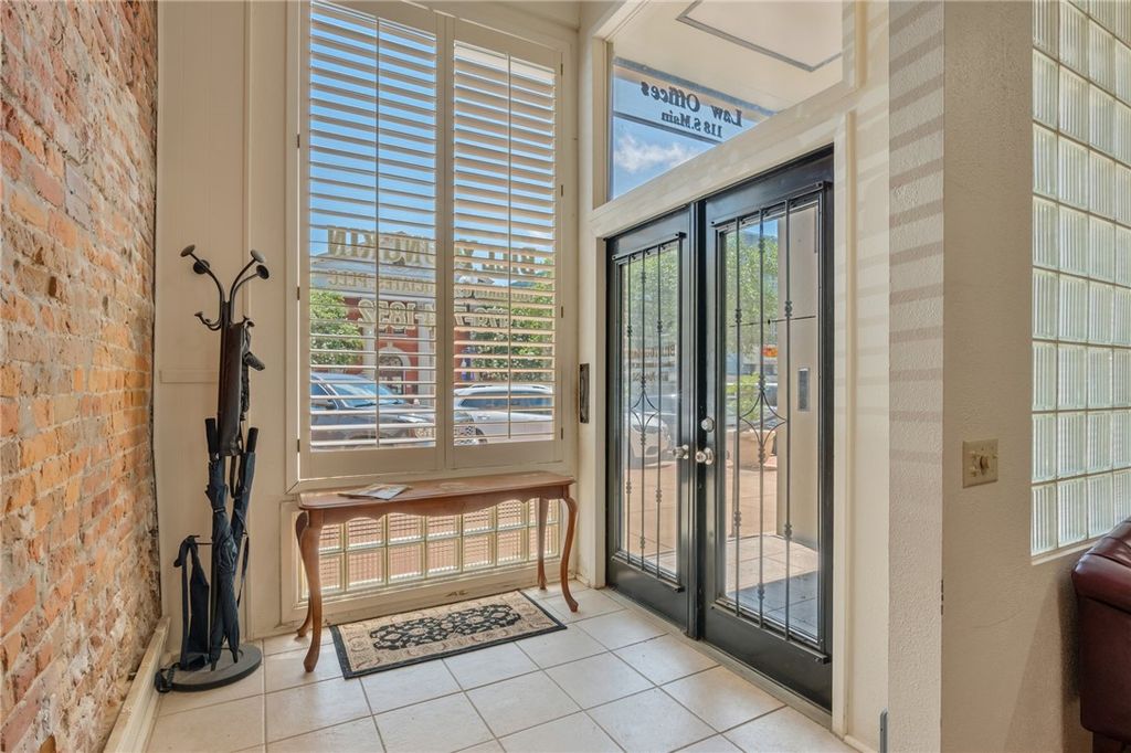 118 South Main Street, Bryan, TX 77803 — photo 2