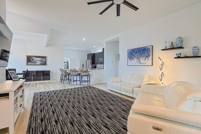 3808 Sandtrap Circle, Mason, OH 45040