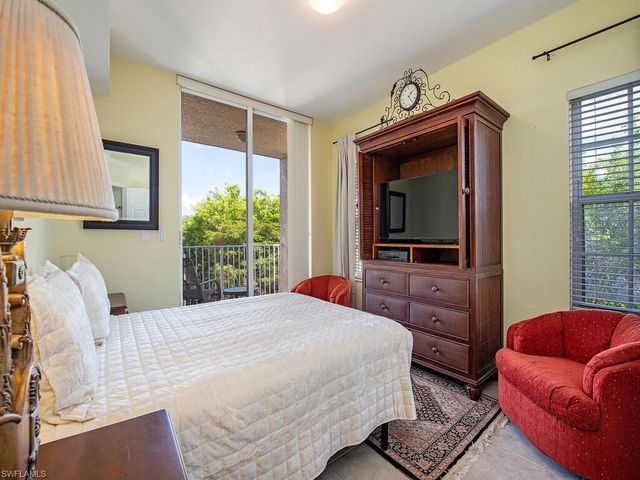 451 Bayfront PL # 5311, Naples, FL 34102