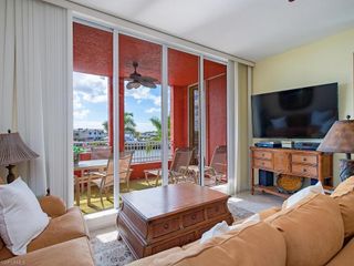 451 Bayfront PL # 5311, Naples, FL 34102