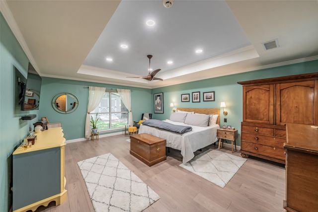 2536 Oak Brook Drive, Bedford, TX 76021
