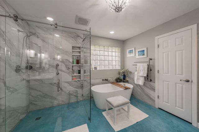 2536 Oak Brook Drive, Bedford, TX 76021
