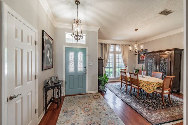 2536 Oak Brook Drive, Bedford, TX 76021