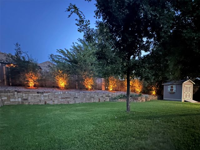 2536 Oak Brook Drive, Bedford, TX 76021
