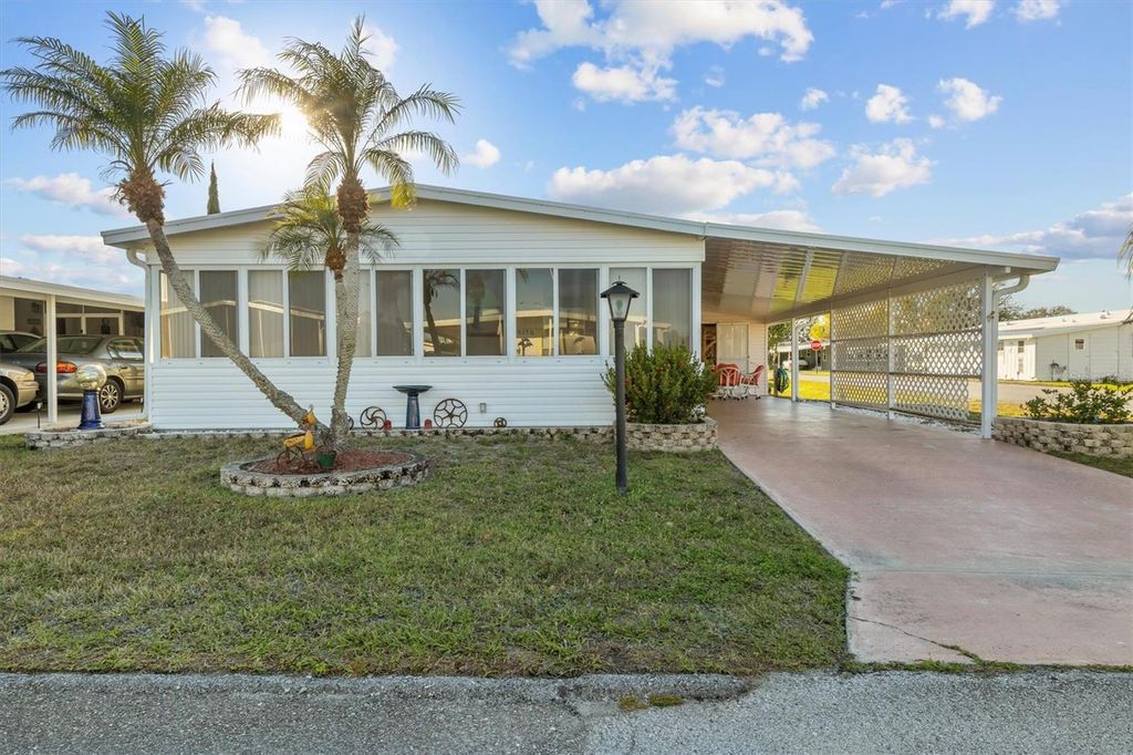 6719 CANTERBURY DRIVE NE, Winter Haven, FL 33881