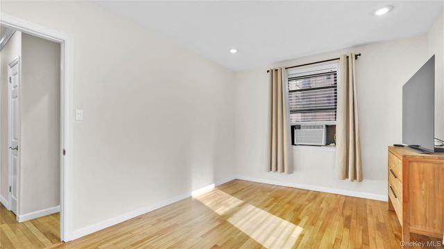 25-18 Union Street 2A, Flushing, NY 11354