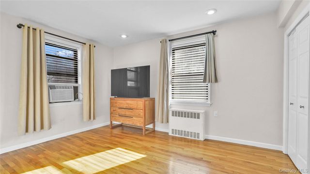 25-18 Union Street 2A, Flushing, NY 11354