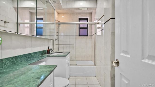 25-18 Union Street 2A, Flushing, NY 11354