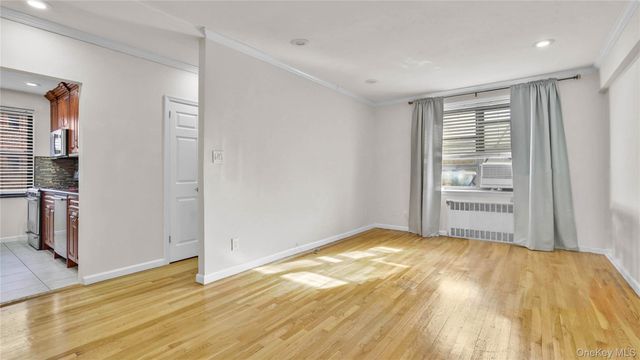 25-18 Union Street 2A, Flushing, NY 11354