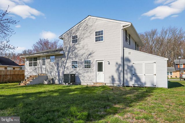 11 N SKYWARD DR, Newark, DE 19713