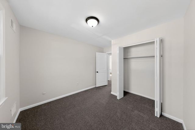 11 N SKYWARD DR, Newark, DE 19713