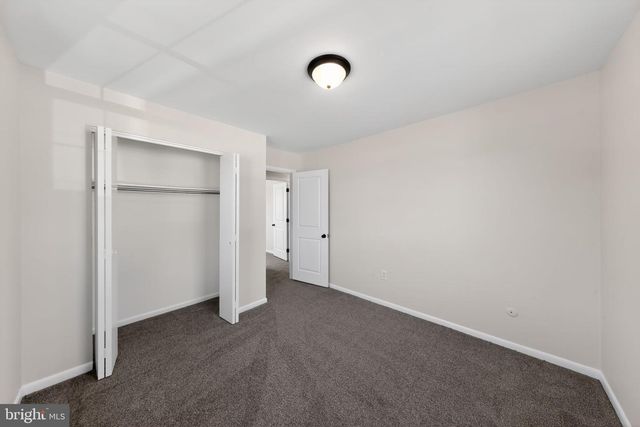 11 N SKYWARD DR, Newark, DE 19713