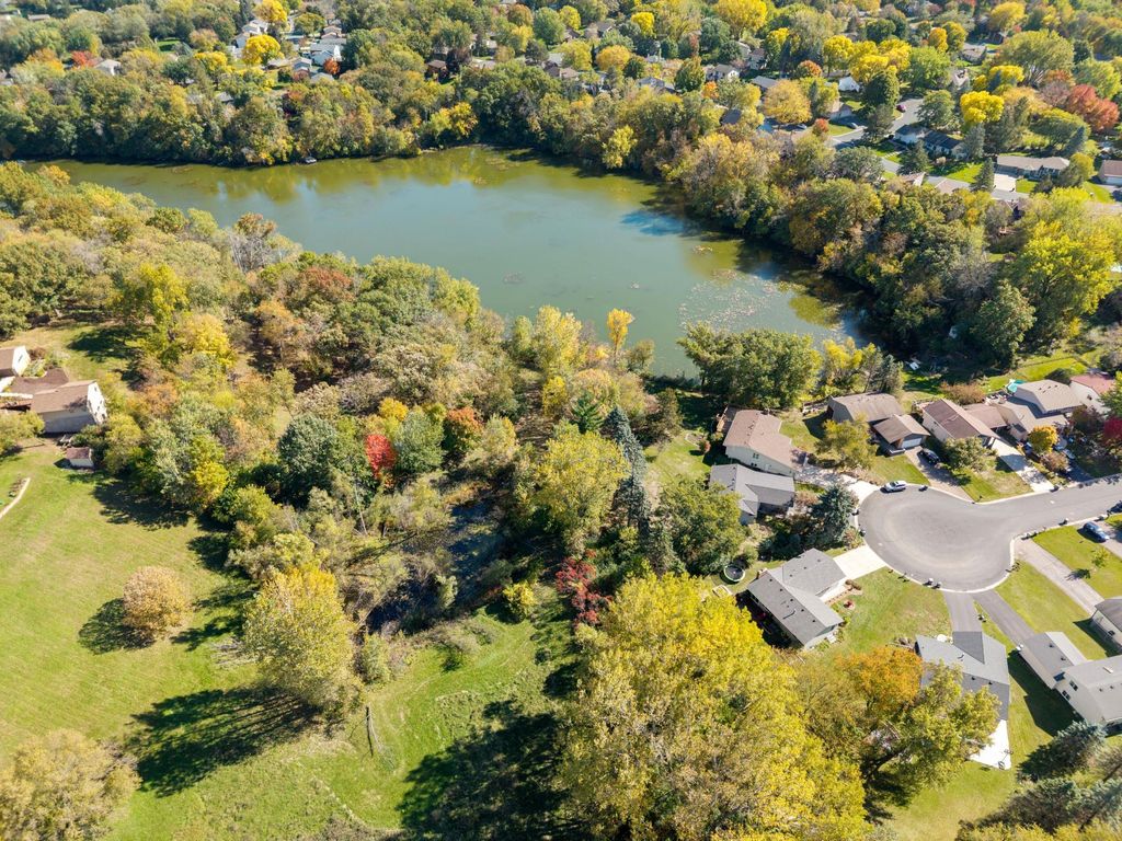 4801 Shevlin Court, Eagan, MN 55122 — photo 2
