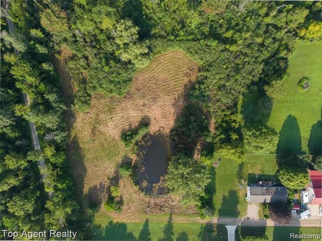 4499 West Street, Leonard Village, MI 48367