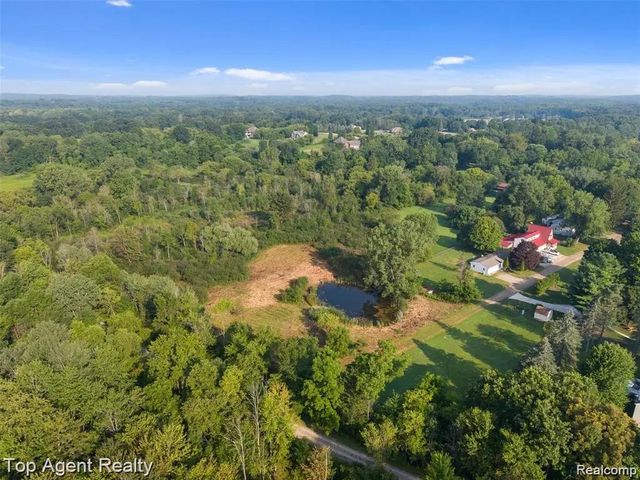 4499 West Street, Leonard Village, MI 48367