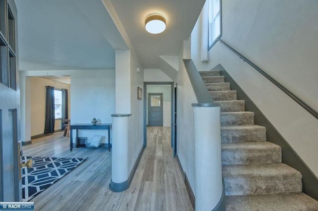 109 E Florida Avenue, Gilbert, MN 55741