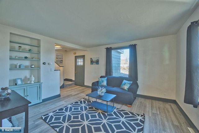 109 E Florida Avenue, Gilbert, MN 55741