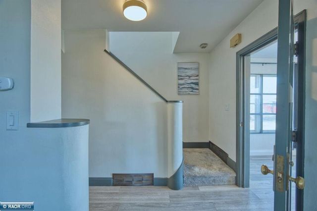 109 E Florida Avenue, Gilbert, MN 55741