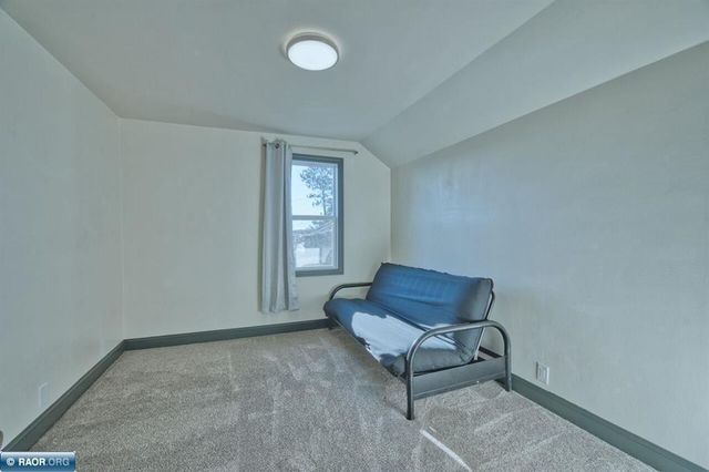 109 E Florida Avenue, Gilbert, MN 55741