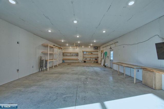 109 E Florida Avenue, Gilbert, MN 55741