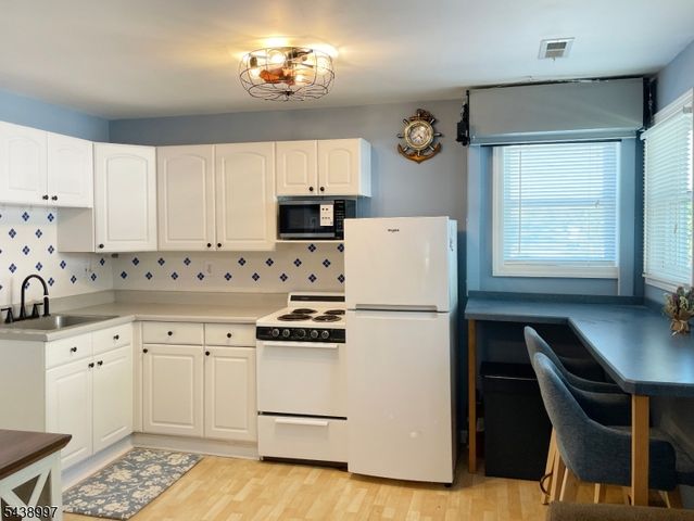 431 Lakeside Blvd 9, Hopatcong Boro, NJ 07843