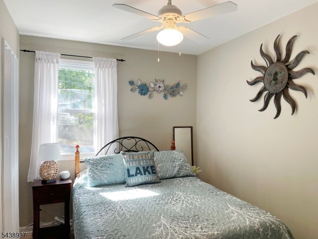 431 Lakeside Blvd 9, Hopatcong Boro, NJ 07843