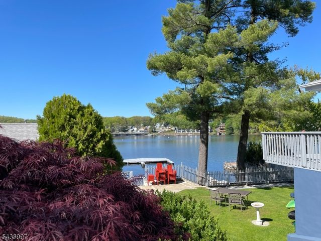 431 Lakeside Blvd 9, Hopatcong Boro, NJ 07843