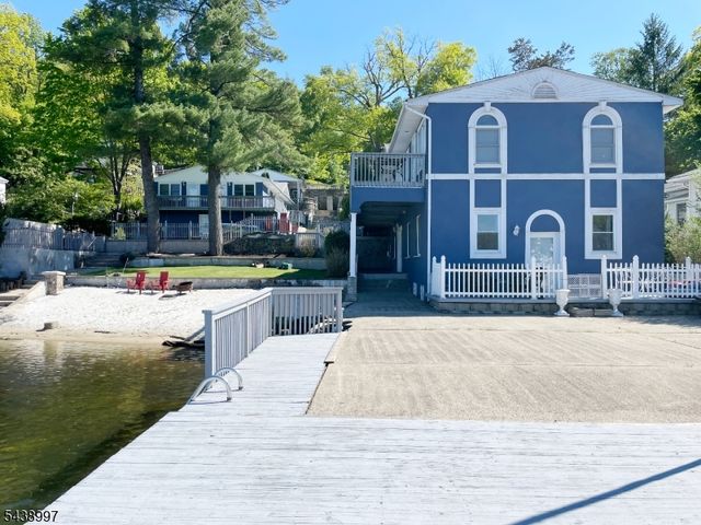 431 Lakeside Blvd 9, Hopatcong Boro, NJ 07843