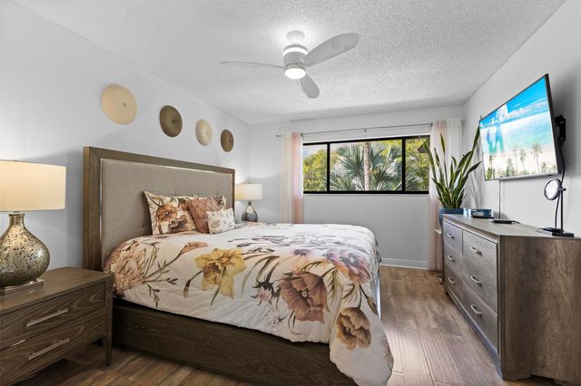 15492 Lakes Of Delray Boulevard 203, Delray Beach, FL 33484