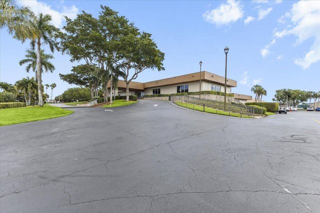 15492 Lakes Of Delray Boulevard 203, Delray Beach, FL 33484