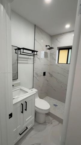 1085 NW 191st St E, Miami Gardens, FL 33169