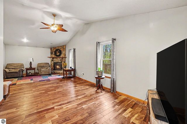 5955 Birchwood Trail, Lake, MI 48632