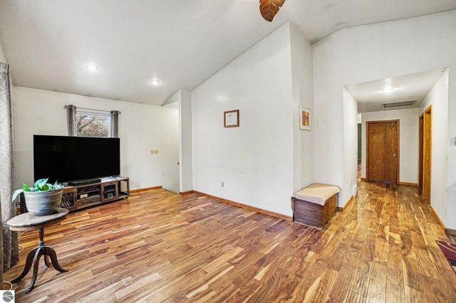 5955 Birchwood Trail, Lake, MI 48632