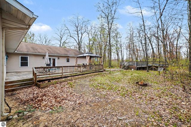 5955 Birchwood Trail, Lake, MI 48632
