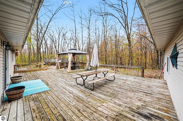 5955 Birchwood Trail, Lake, MI 48632