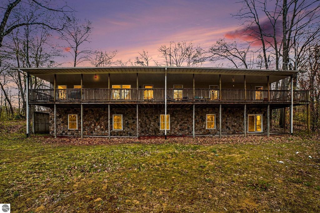5955 Birchwood Trail, Lake, MI 48632