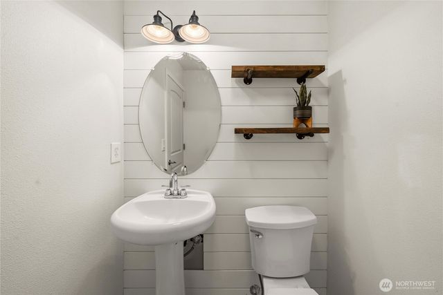 19738 99th Street Ct E, Bonney Lake, WA 98931