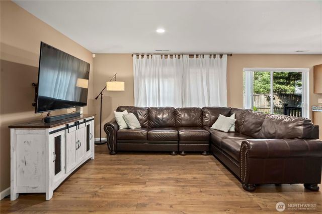 19738 99th Street Ct E, Bonney Lake, WA 98931