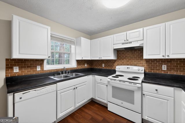 7156 Bowie Drive, Lithonia, GA 30038