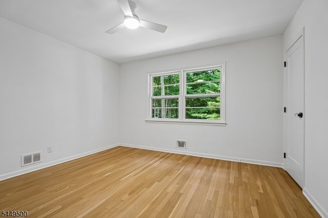 50 STONERIDGE ROAD, New Providence Boro, NJ 07901