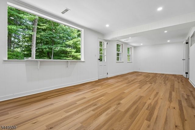50 STONERIDGE ROAD, New Providence Boro, NJ 07901