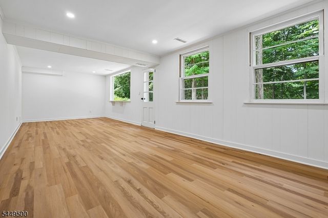 50 STONERIDGE ROAD, New Providence Boro, NJ 07901