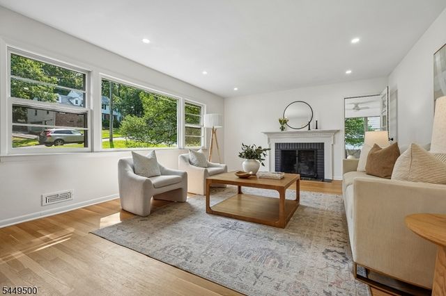 50 STONERIDGE ROAD, New Providence Boro, NJ 07901