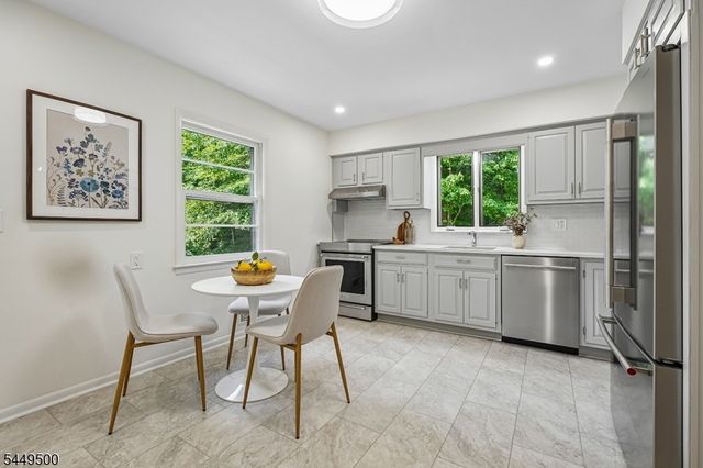 50 STONERIDGE ROAD, New Providence Boro, NJ 07901