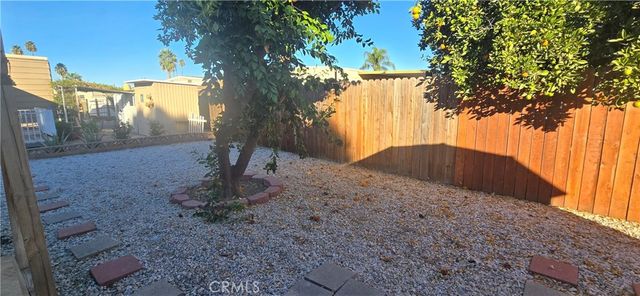 220 San Carlos Drive, Hemet, CA 92543