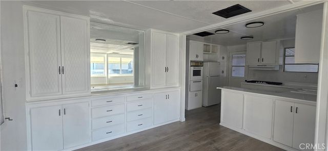 220 San Carlos Drive, Hemet, CA 92543