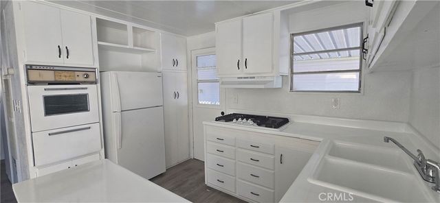 220 San Carlos Drive, Hemet, CA 92543