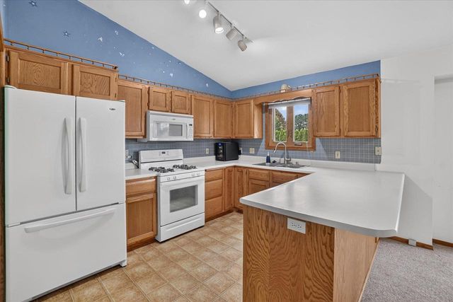1223 Alpine Drive, Janesville, WI 53546