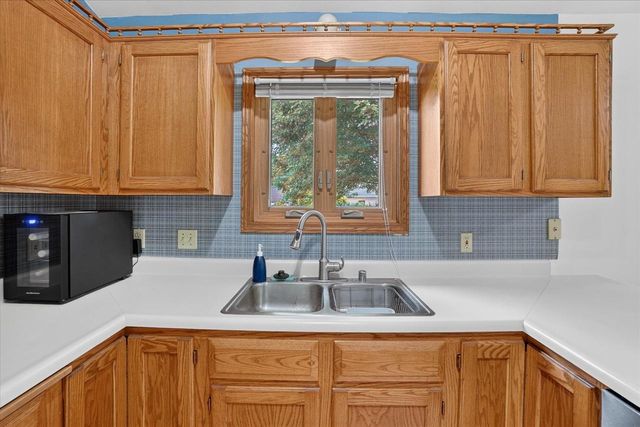 1223 Alpine Drive, Janesville, WI 53546
